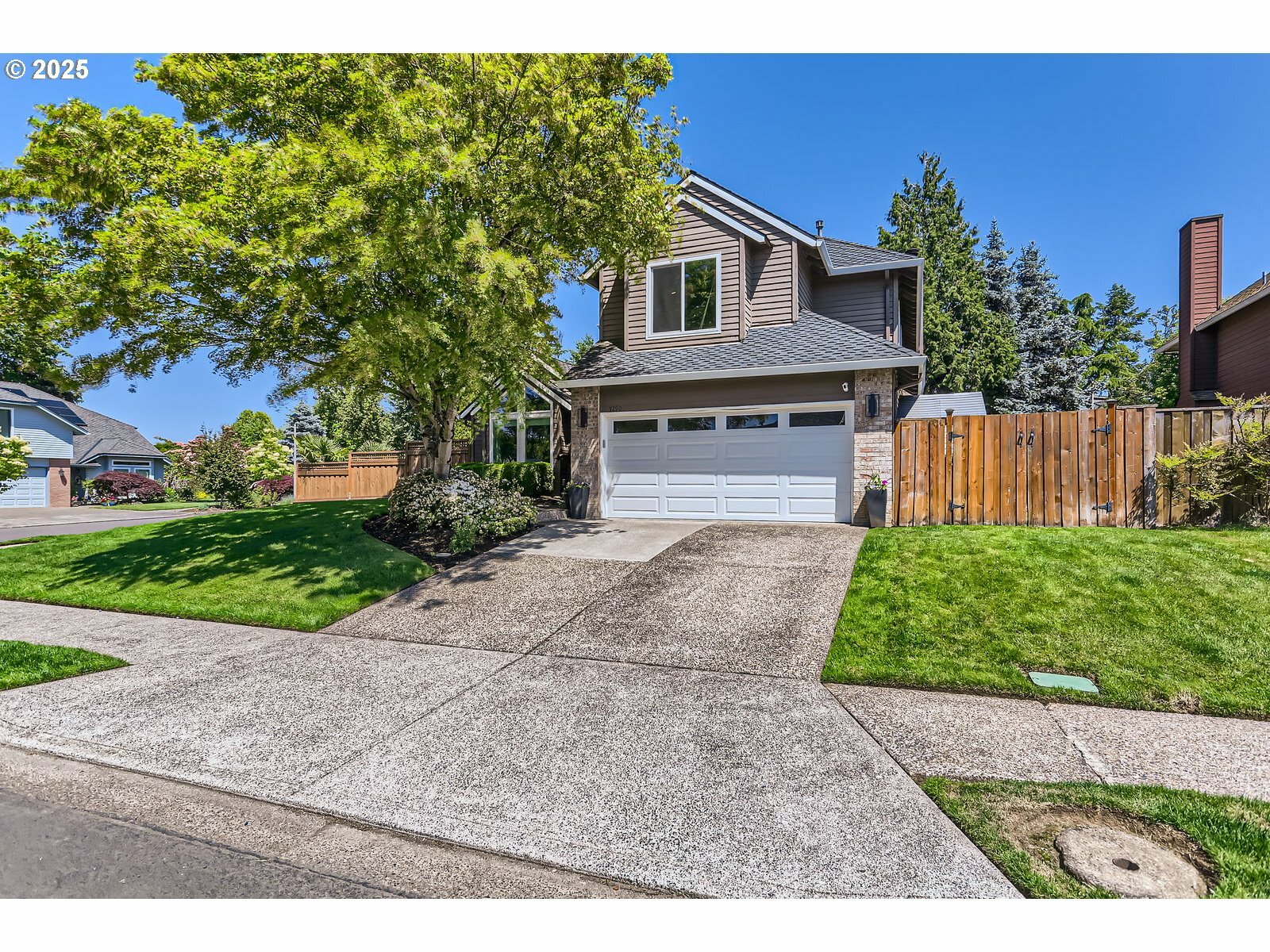 Property Photo:  5290 SW Greenwood Cir  OR 97062 