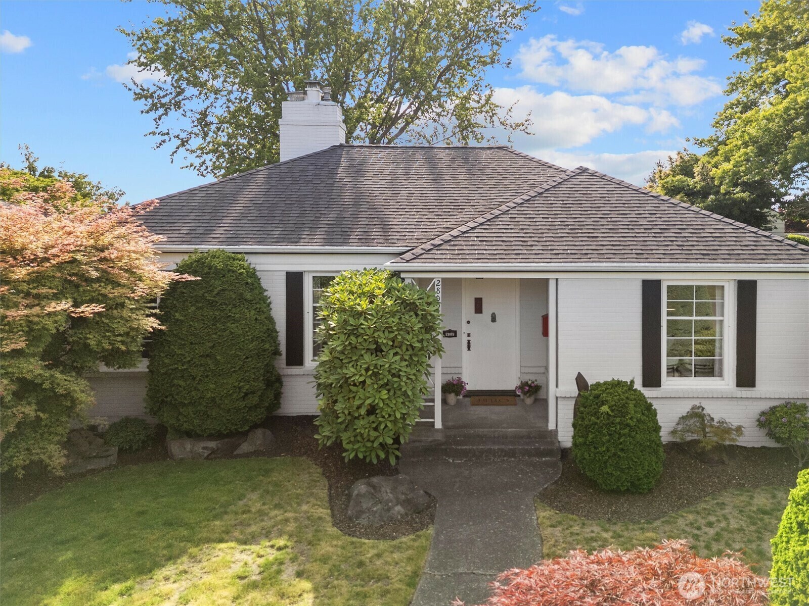 2809  40th Avenue W  Seattle WA 98199 photo