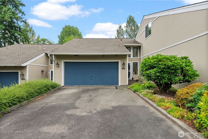 Property Photo:  2104  7th Avenue SW  WA 98371 