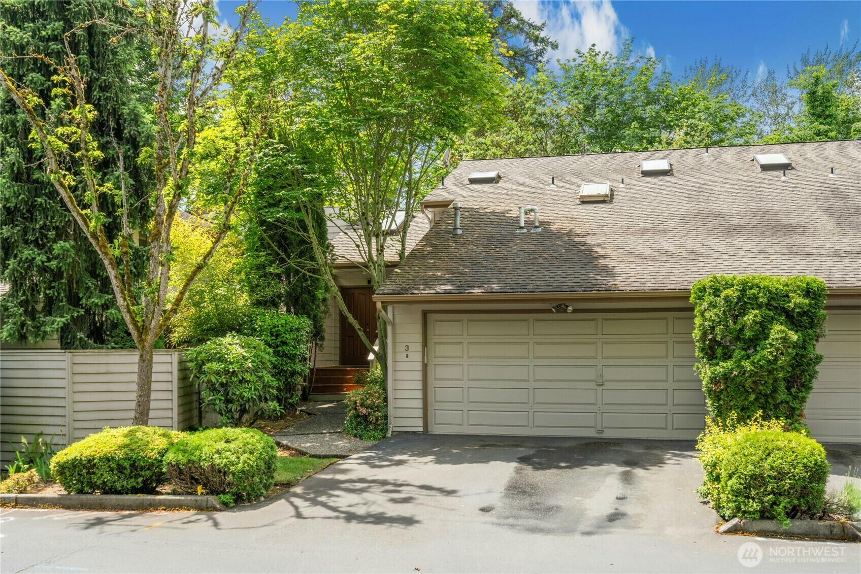Property Photo: 3 143rd Avenue SE WA 98007