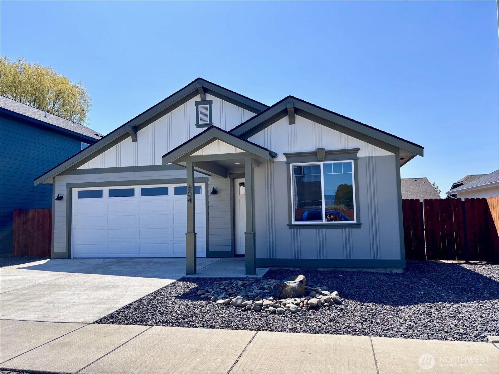 Property Photo: 610 W Windflower WA 98926