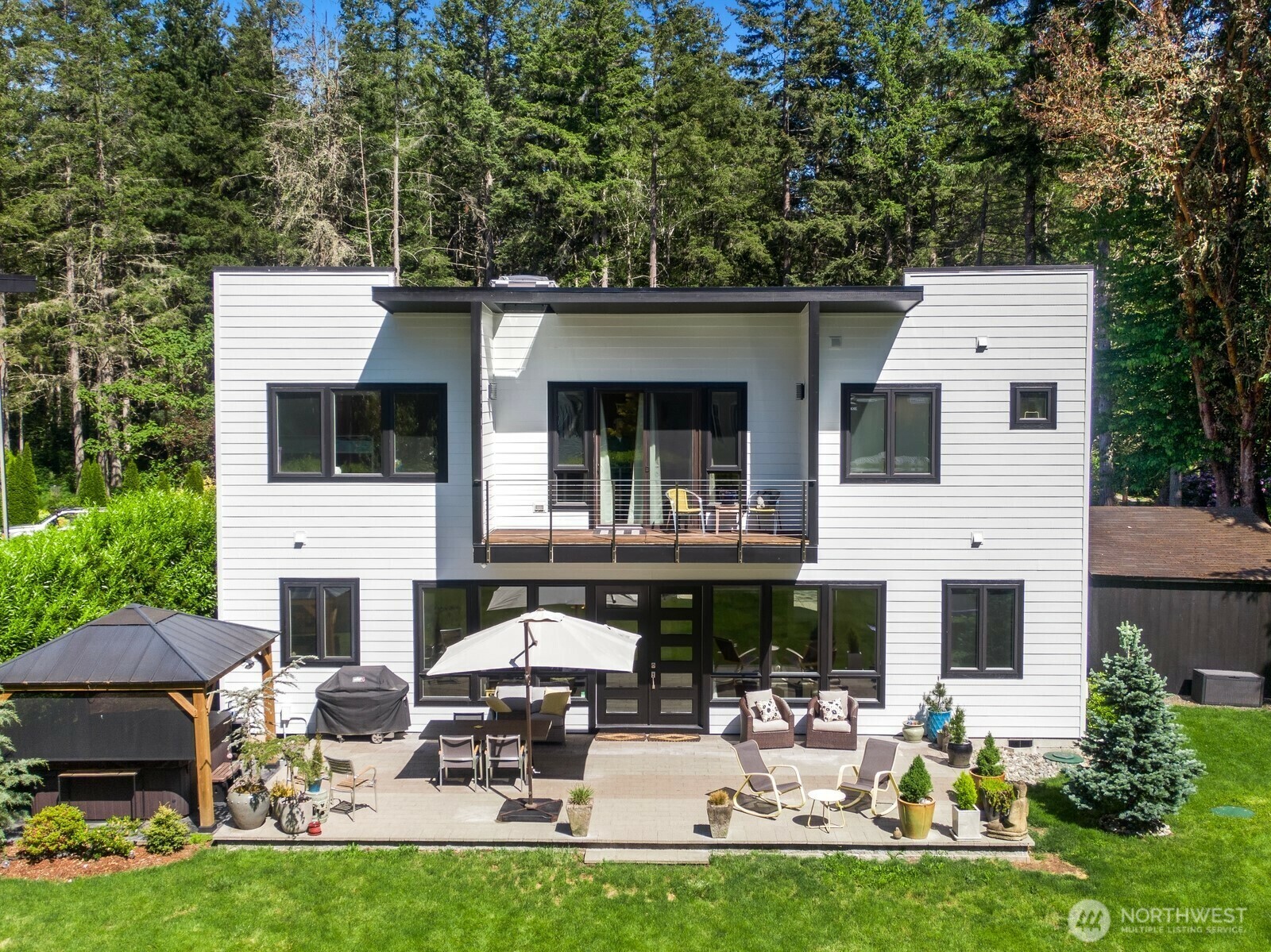 Property Photo: 6680 NE Ralston Road WA 98110