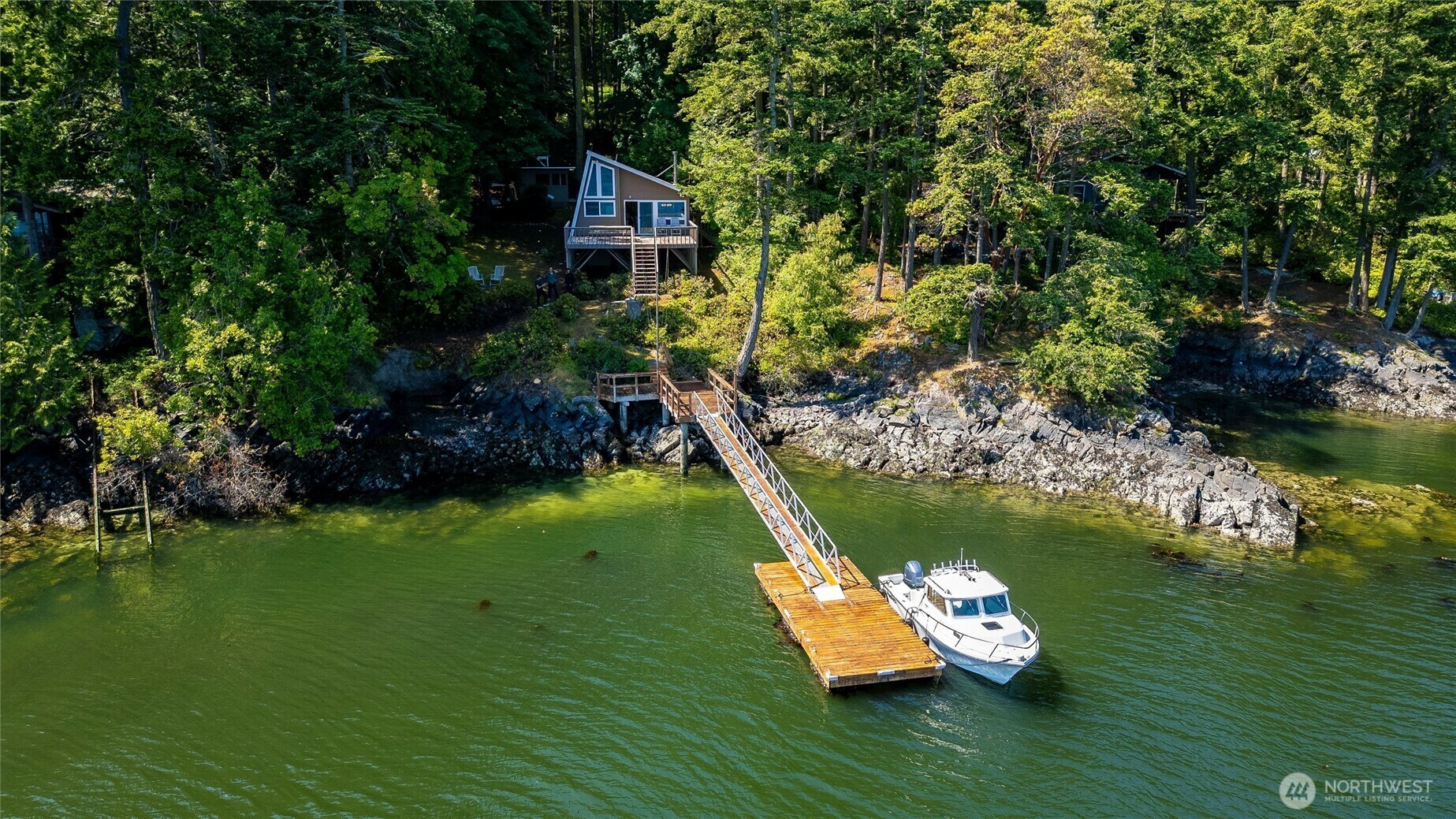 Property Photo: 233 Chinook Way WA 98221