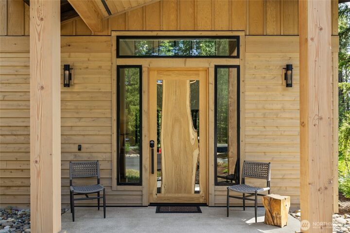 Property Photo:  70  Wood Rose Court  WA 98922 