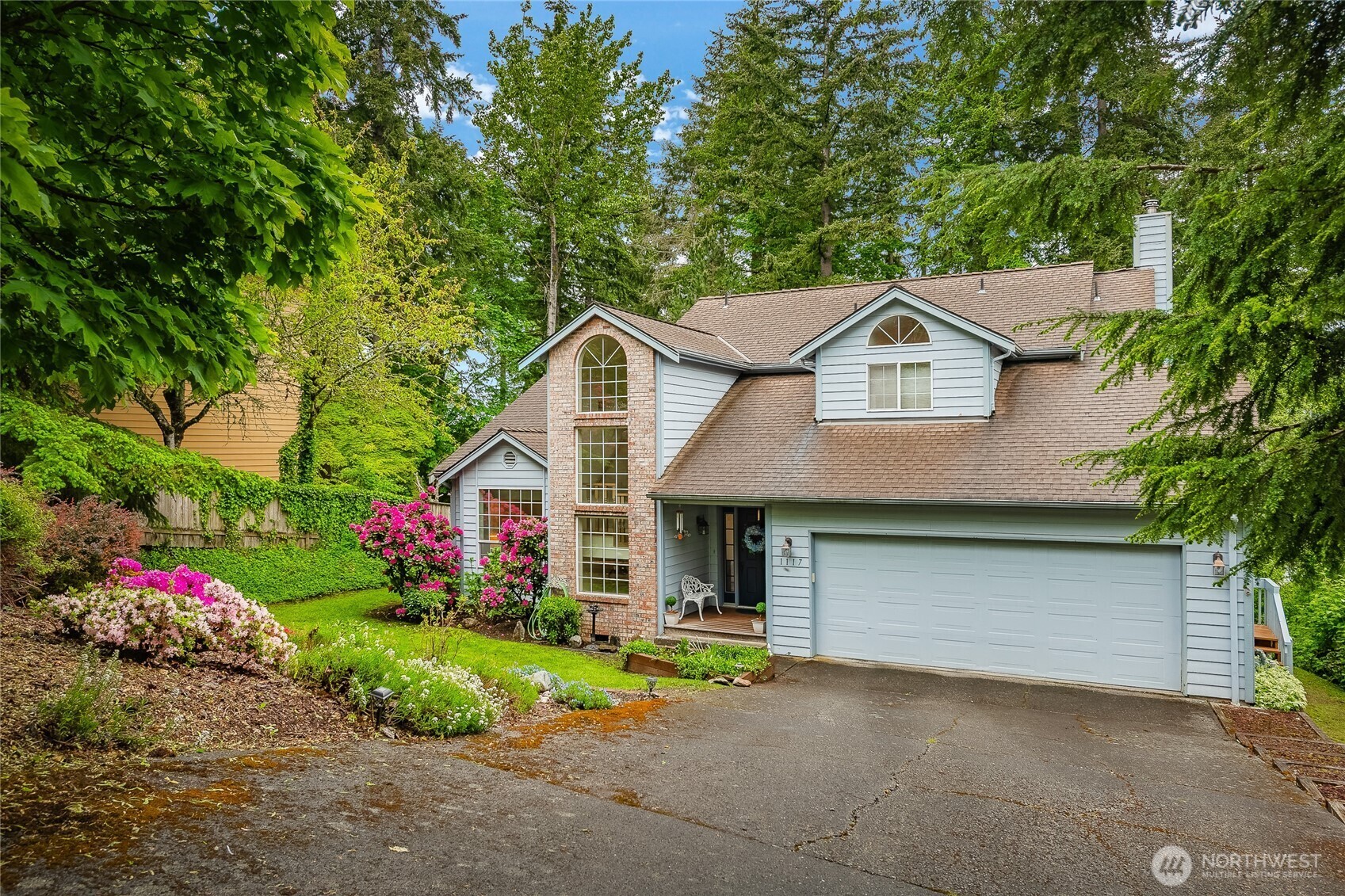 Property Photo:  1117 W Racine Street  WA 98229 