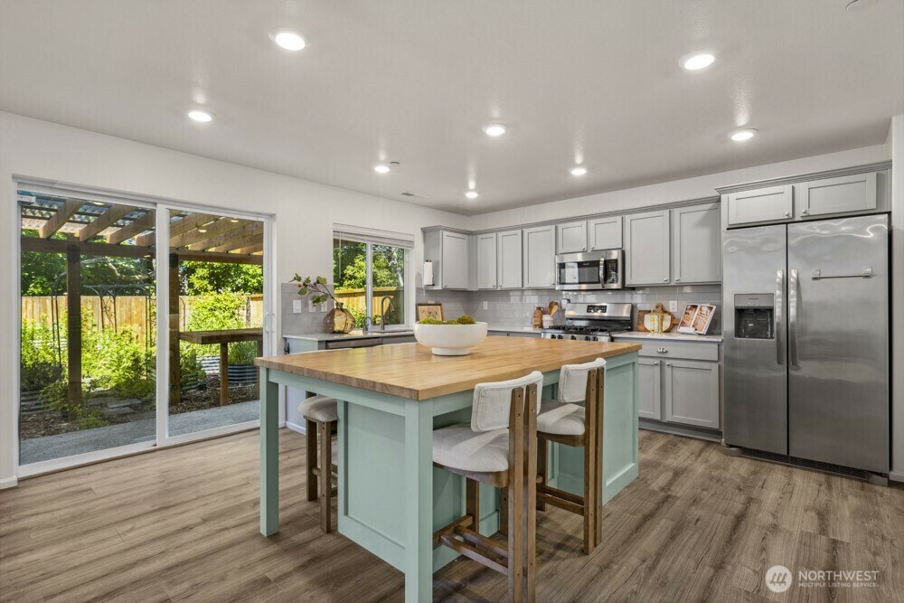 Property Photo:  1709  Fern Street SW  WA 98502 