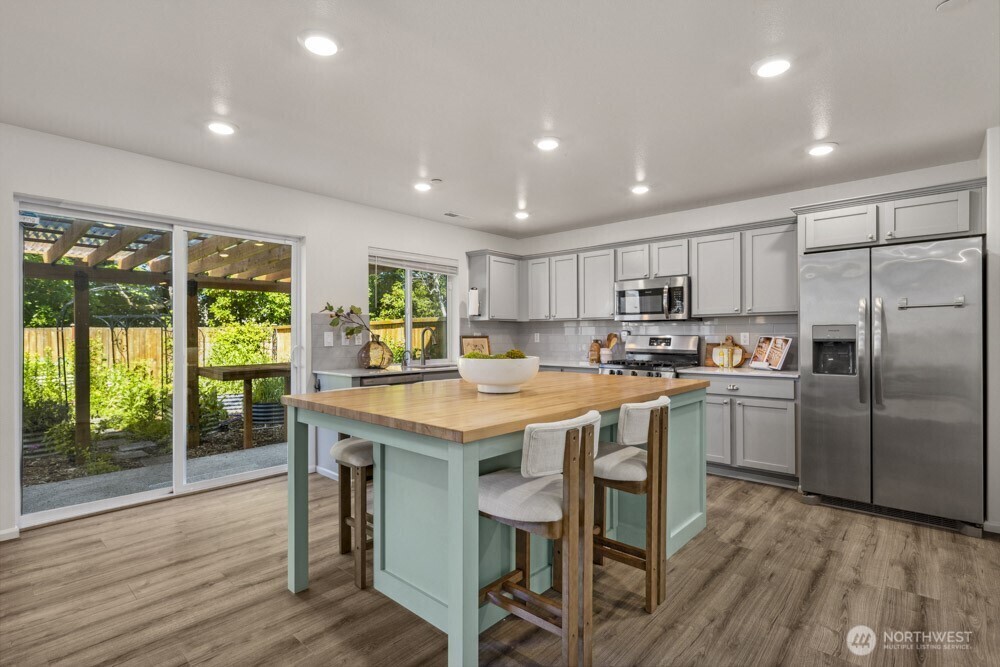 Property Photo: 1709 Fern Street SW WA 98502