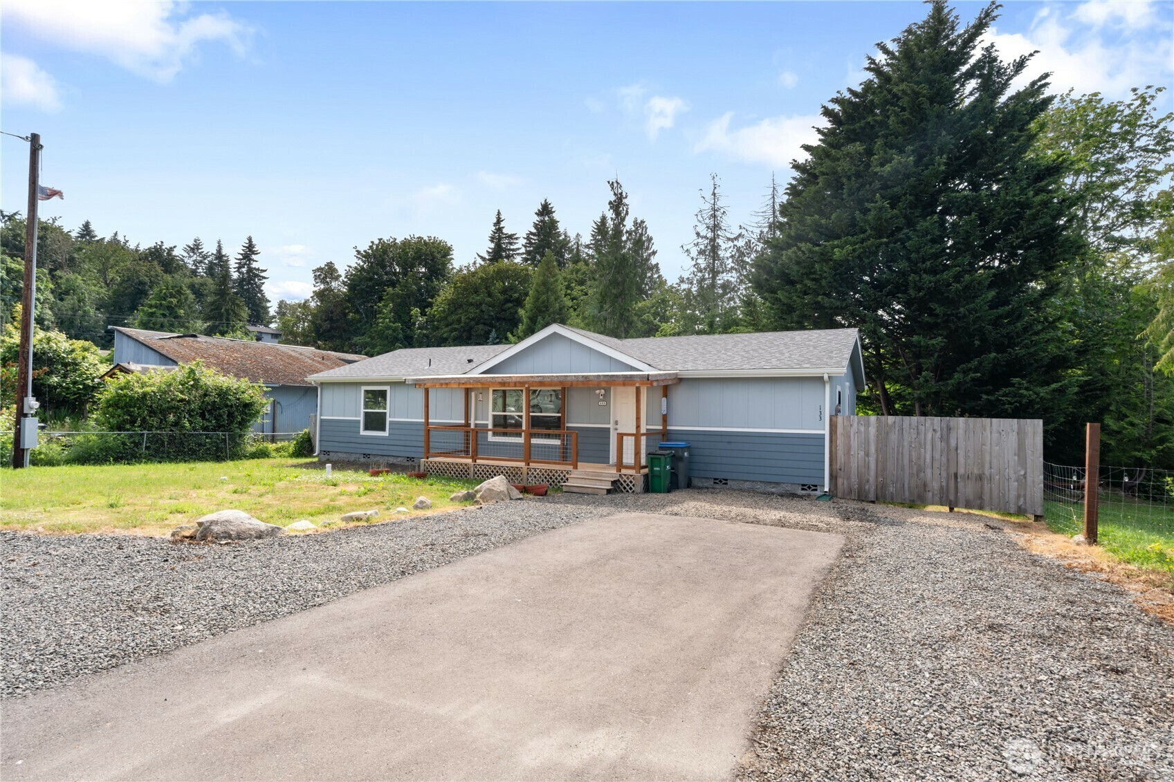 Property Photo: 133 Broad Street W WA 98312