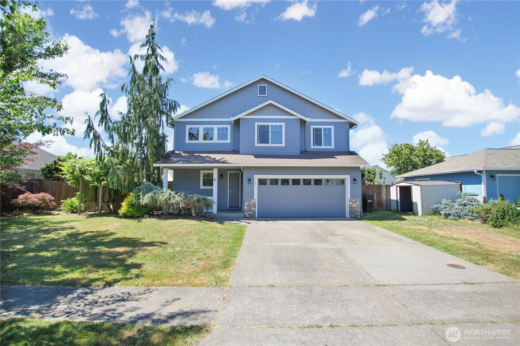 Property Photo: 2107 Grove Street WA 98632