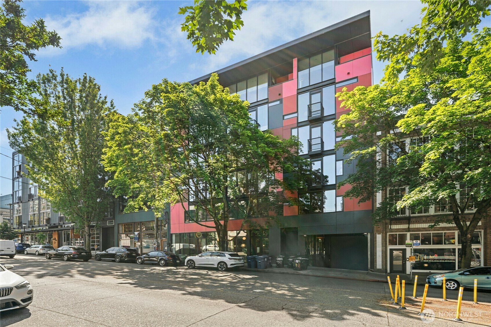 Property Photo: 1111 E Pike Street 302 WA 98122