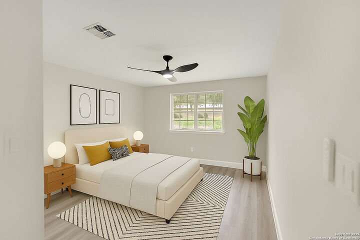 Property Photo: 200 Jeanette Dr TX 78216