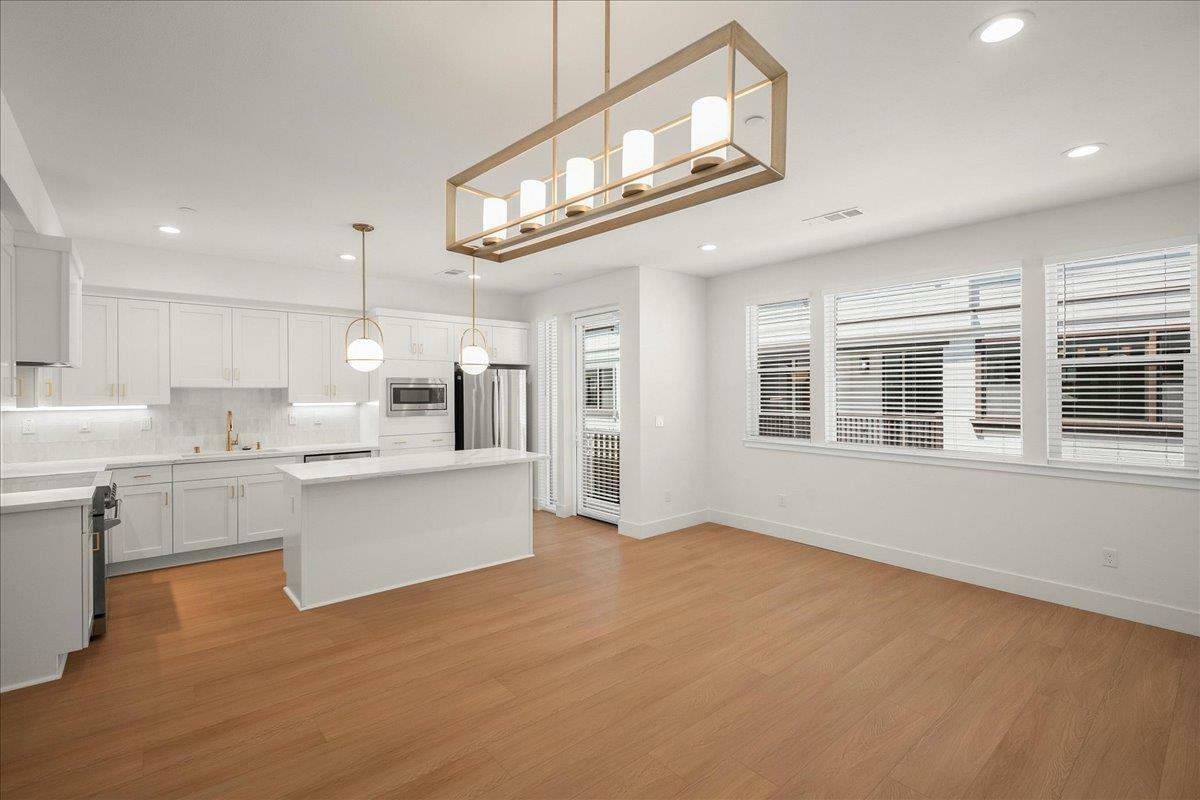 Property Photo: 224 Carroll Street 8 CA 94086