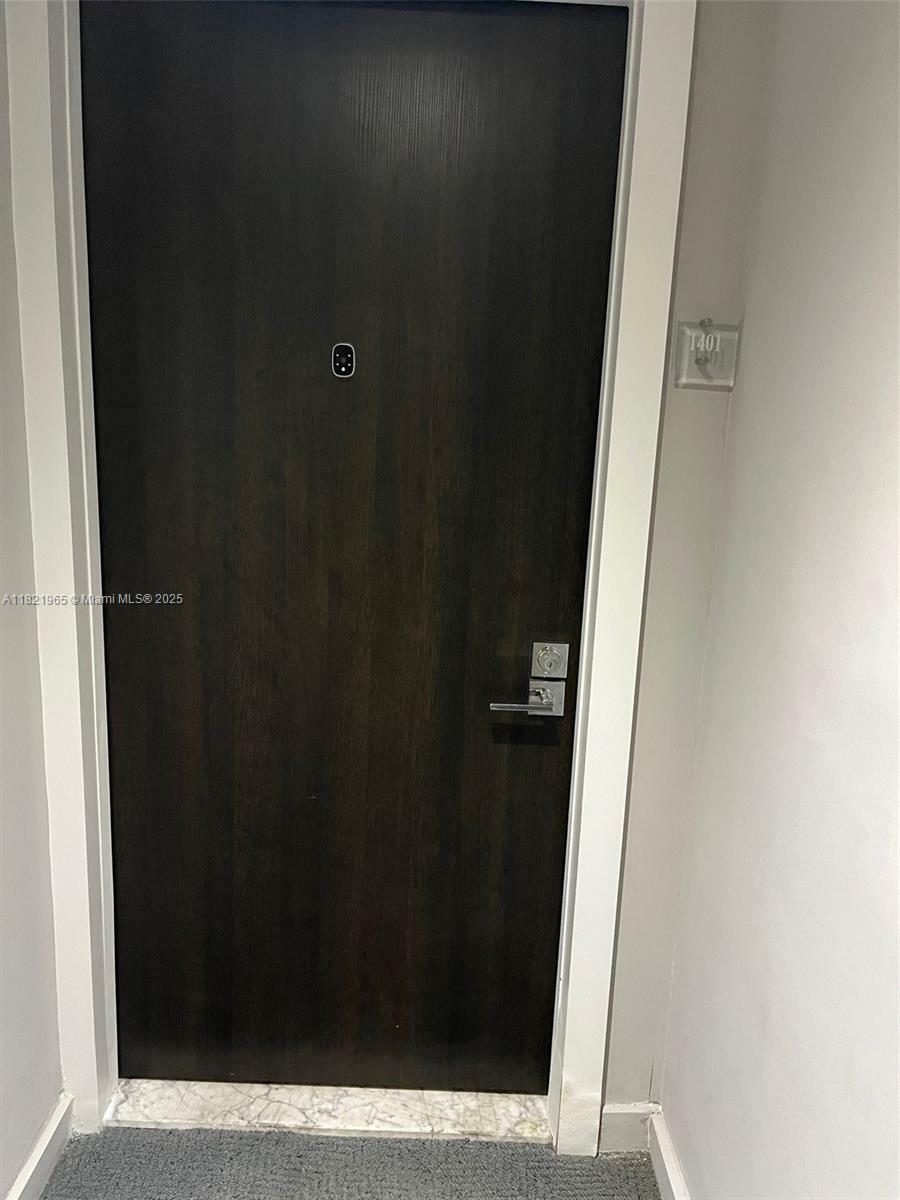 Property Photo:  20335 W Country Club Dr 1401  FL 33180 