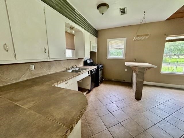 Property Photo: 5119 33rd St TX 77619