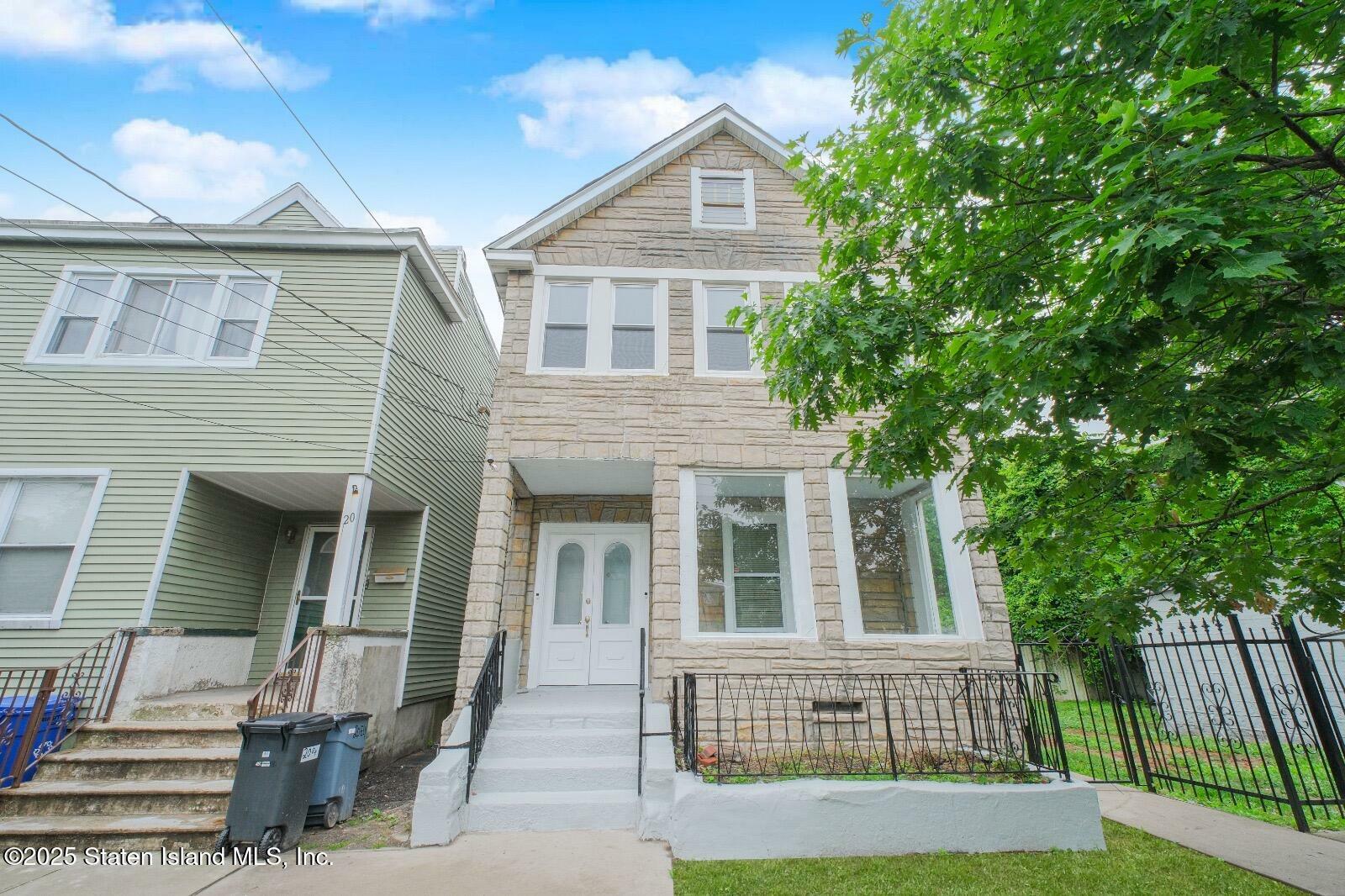 18 Ely Street  Staten Island NY 10301 photo