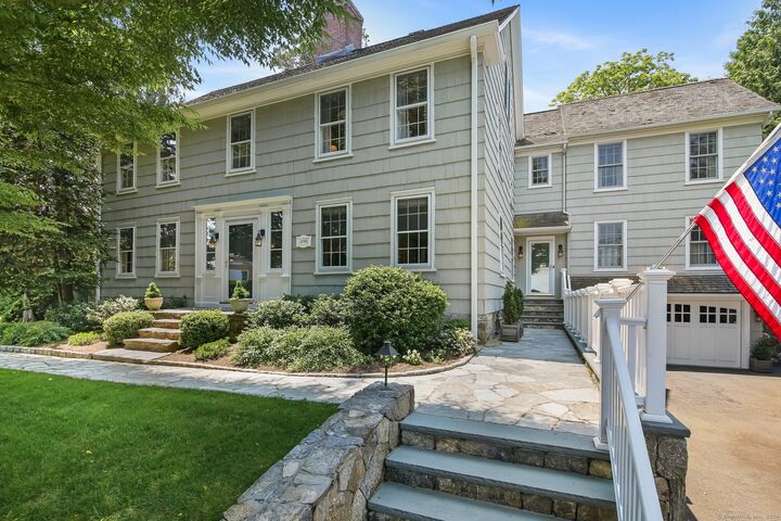 Property Photo: 216 Hillspoint Road CT 06880