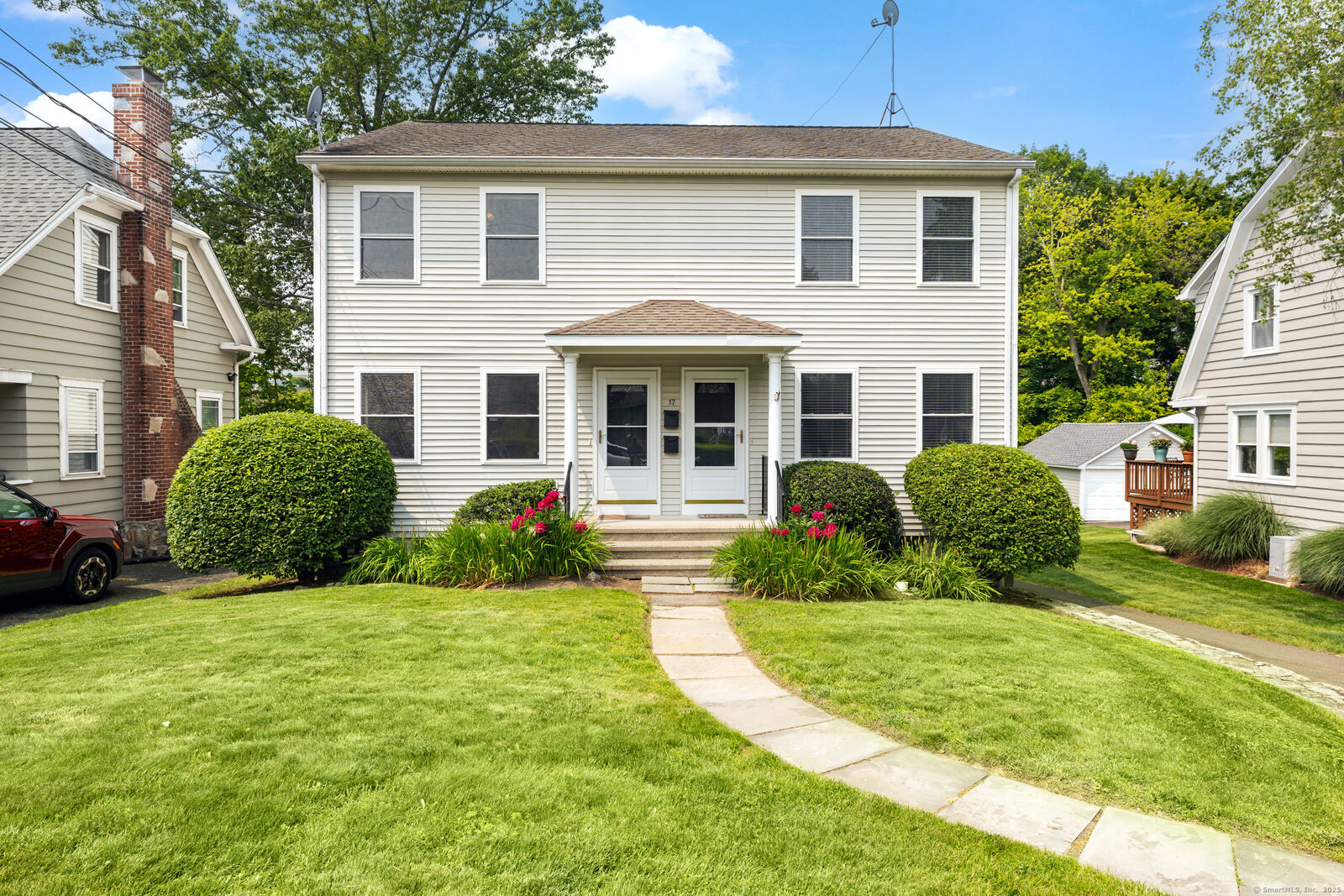 Property Photo:  17 Glenwood Avenue  CT 06854 