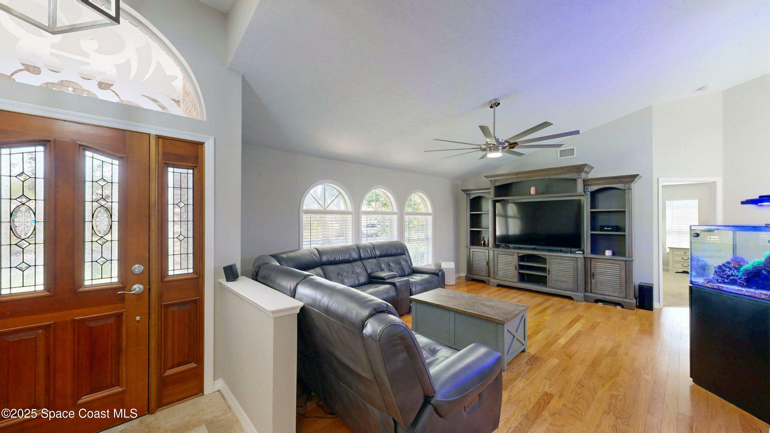 Property Photo: 207 Waterbury Lane FL 32937