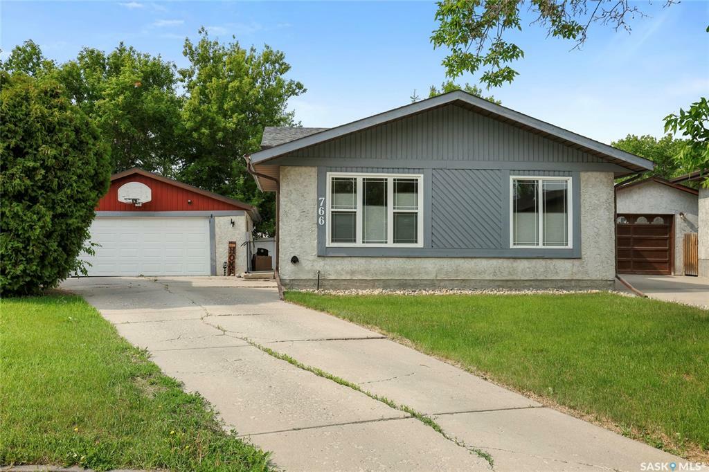 766 Bard Crescent  Regina SK S4X 2K5 photo