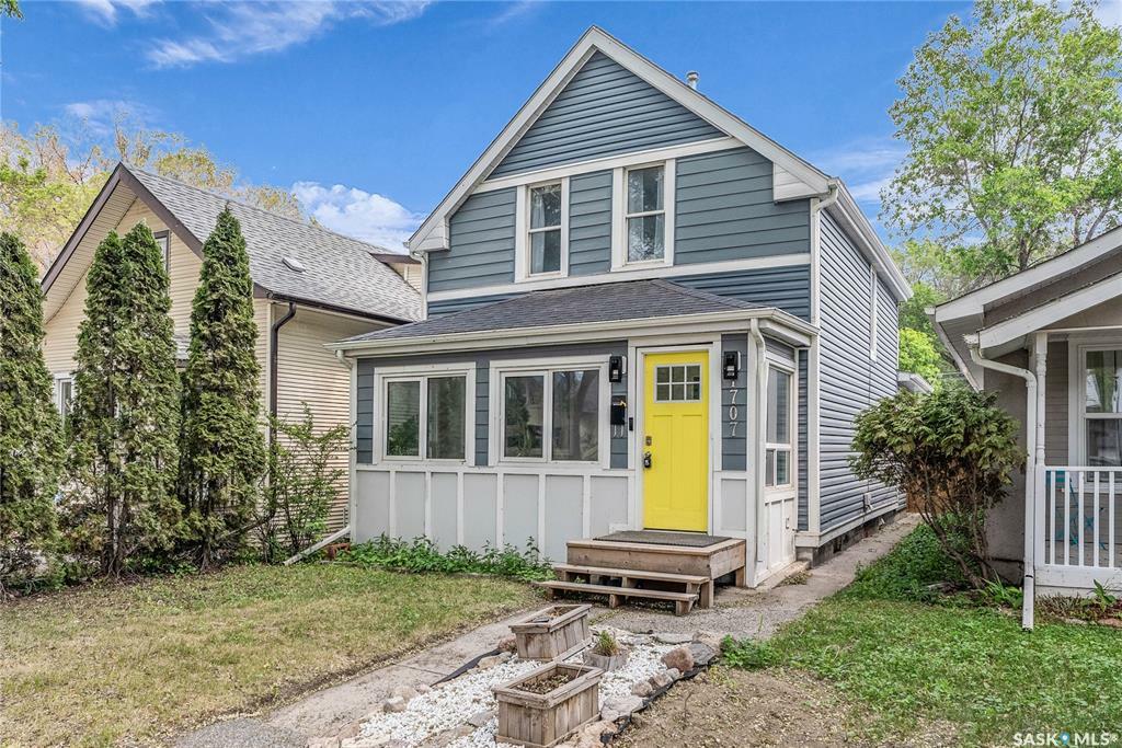 Property Photo: 1707 Lorne Avenue SK S7H 1Y3