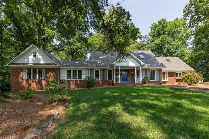 Property Photo:  465 Forest Drive  NC 28697 