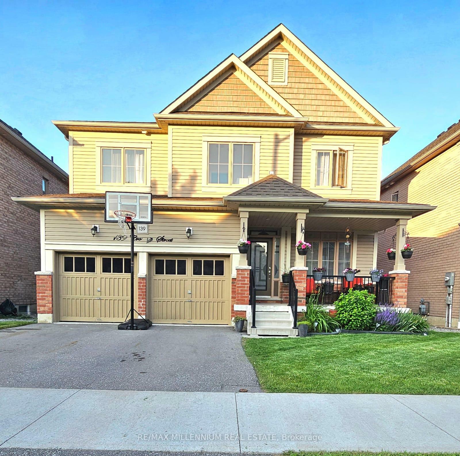 Property Photo: 139 Crombie Street ON L1C 4A6