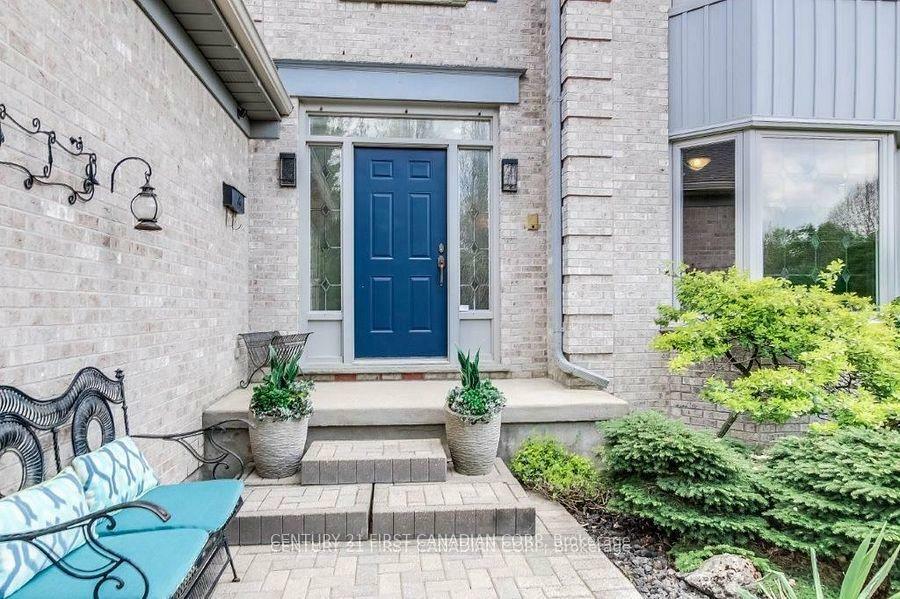 Property Photo: 31 Glenridge Crescent ON N6G 4W5