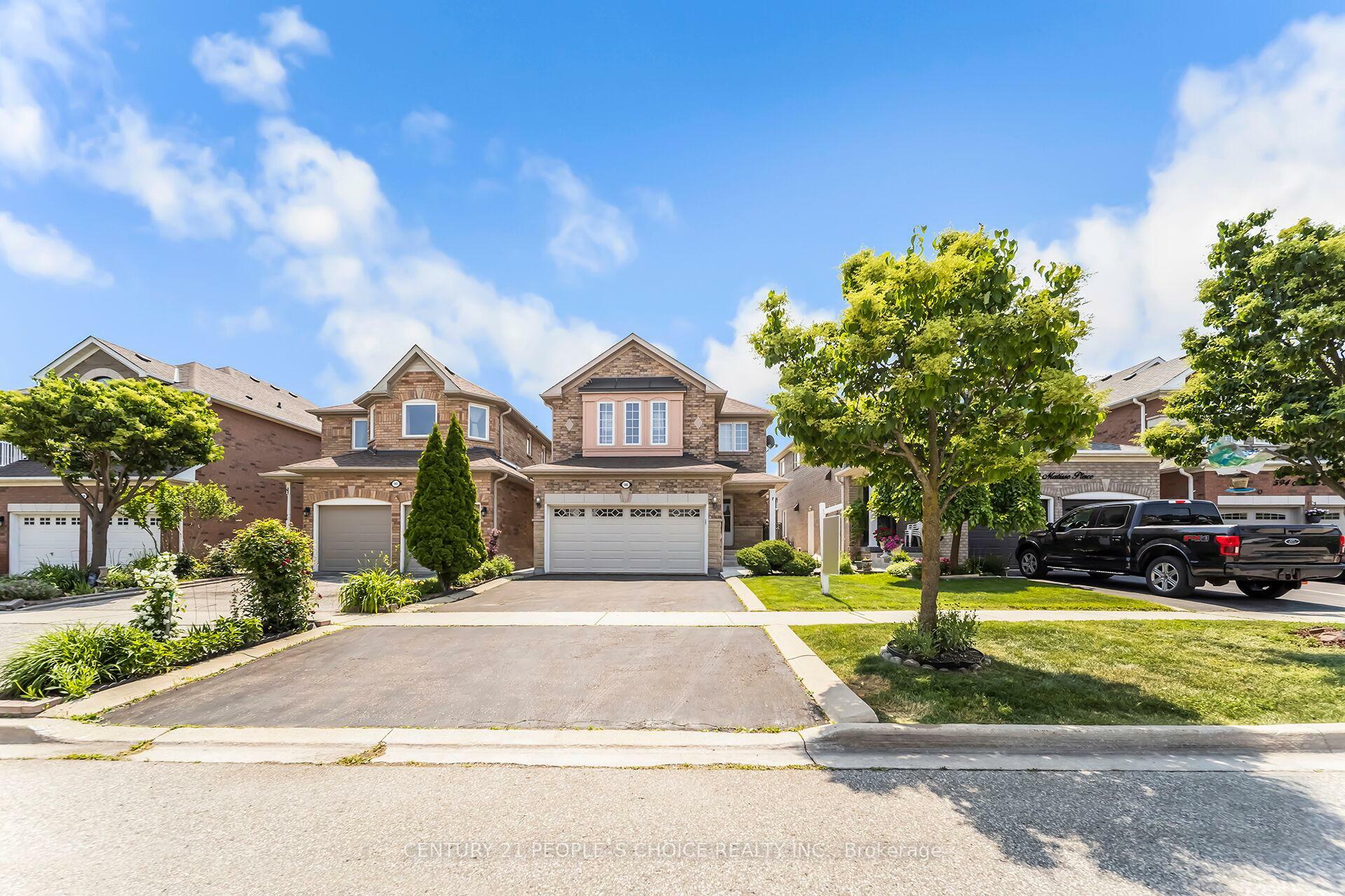 Property Photo: 586 Matisse Place ON L5W 1M2