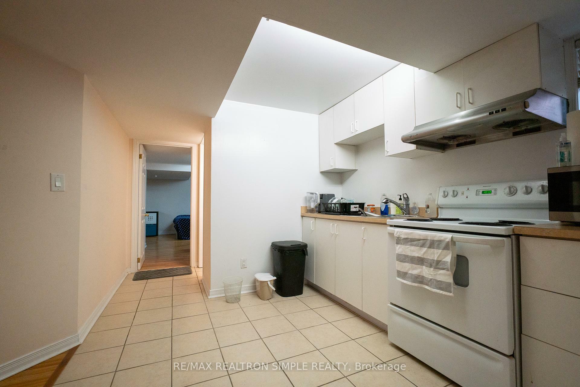 Property Photo: 48 Garland Crescent ON L4S 1X1