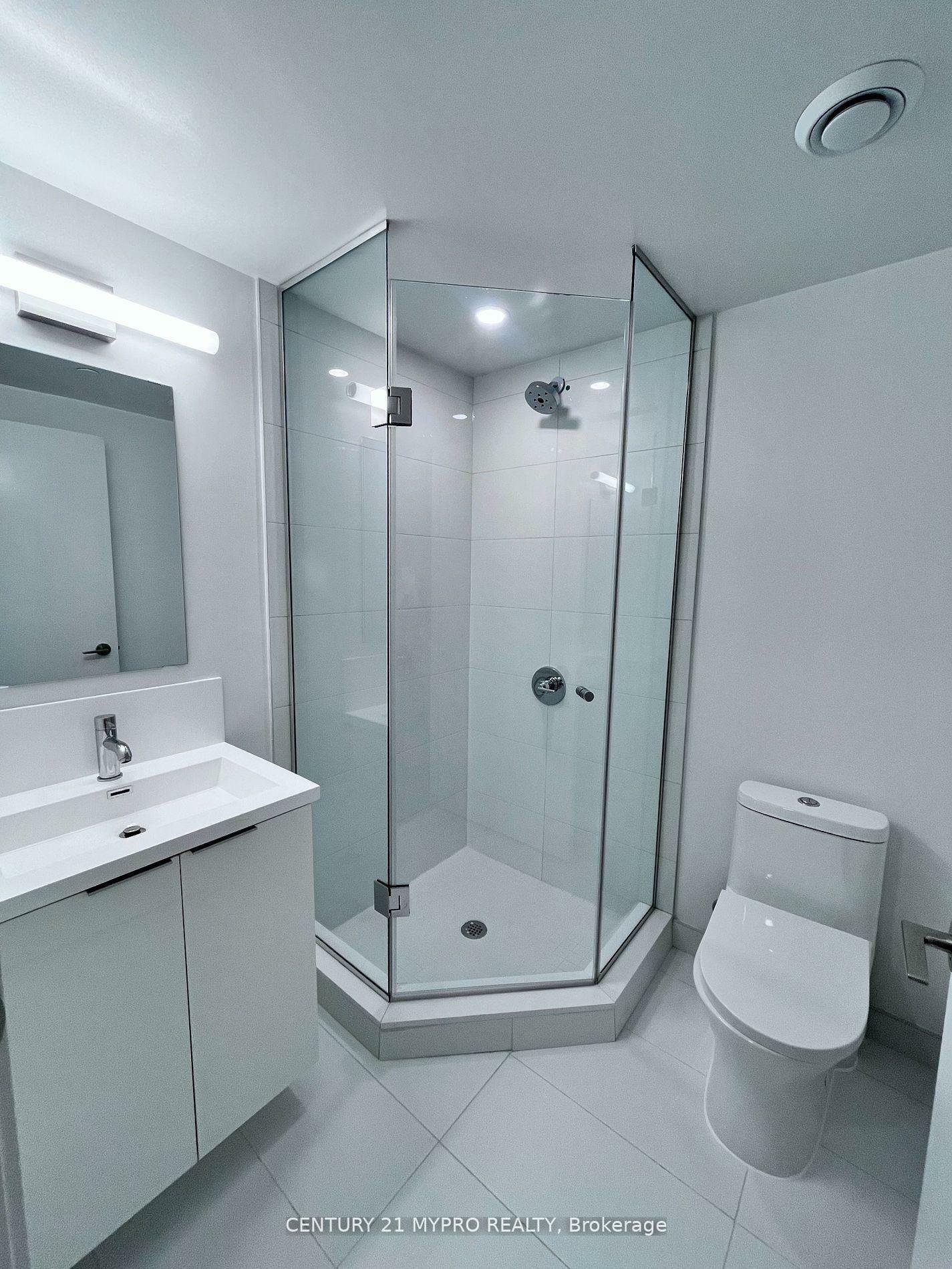 Property Photo: 230 Simcoe 2nd Bedroom Street 1528 ON M5T 1T4