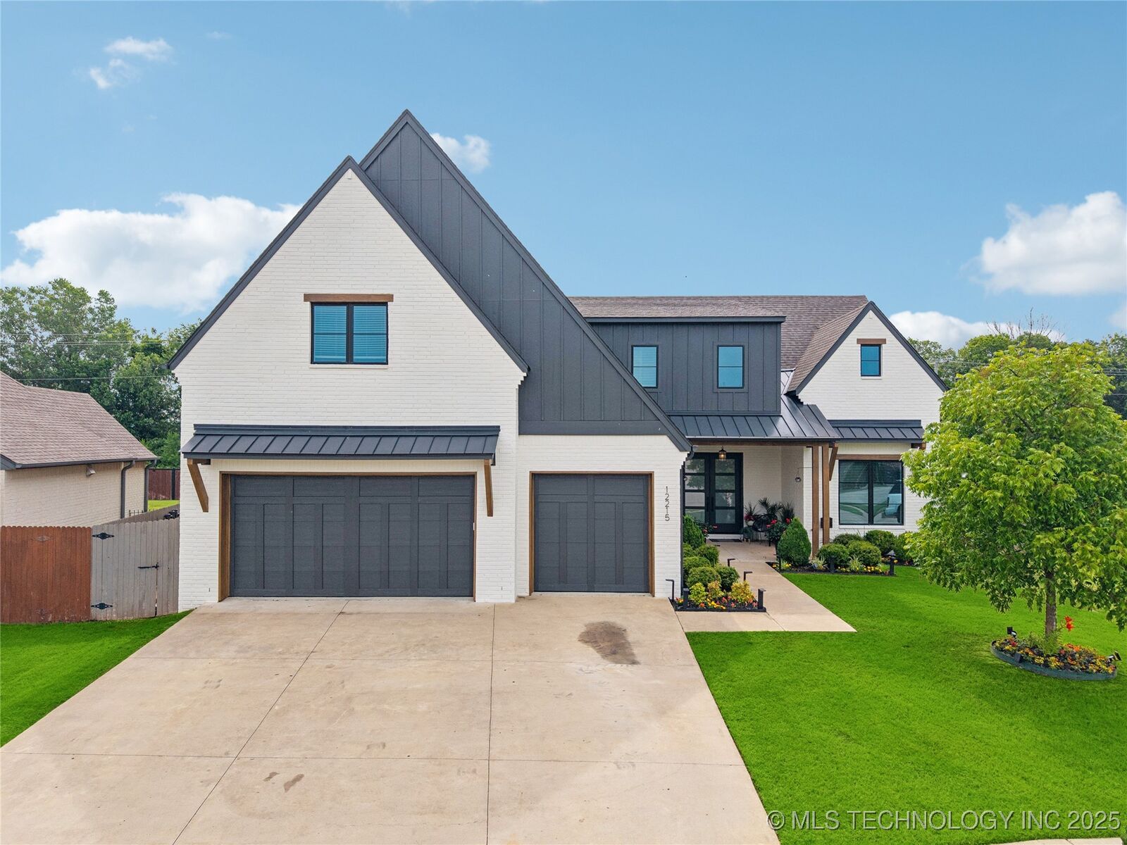 Property Photo: 12215 S Granite OK 74008