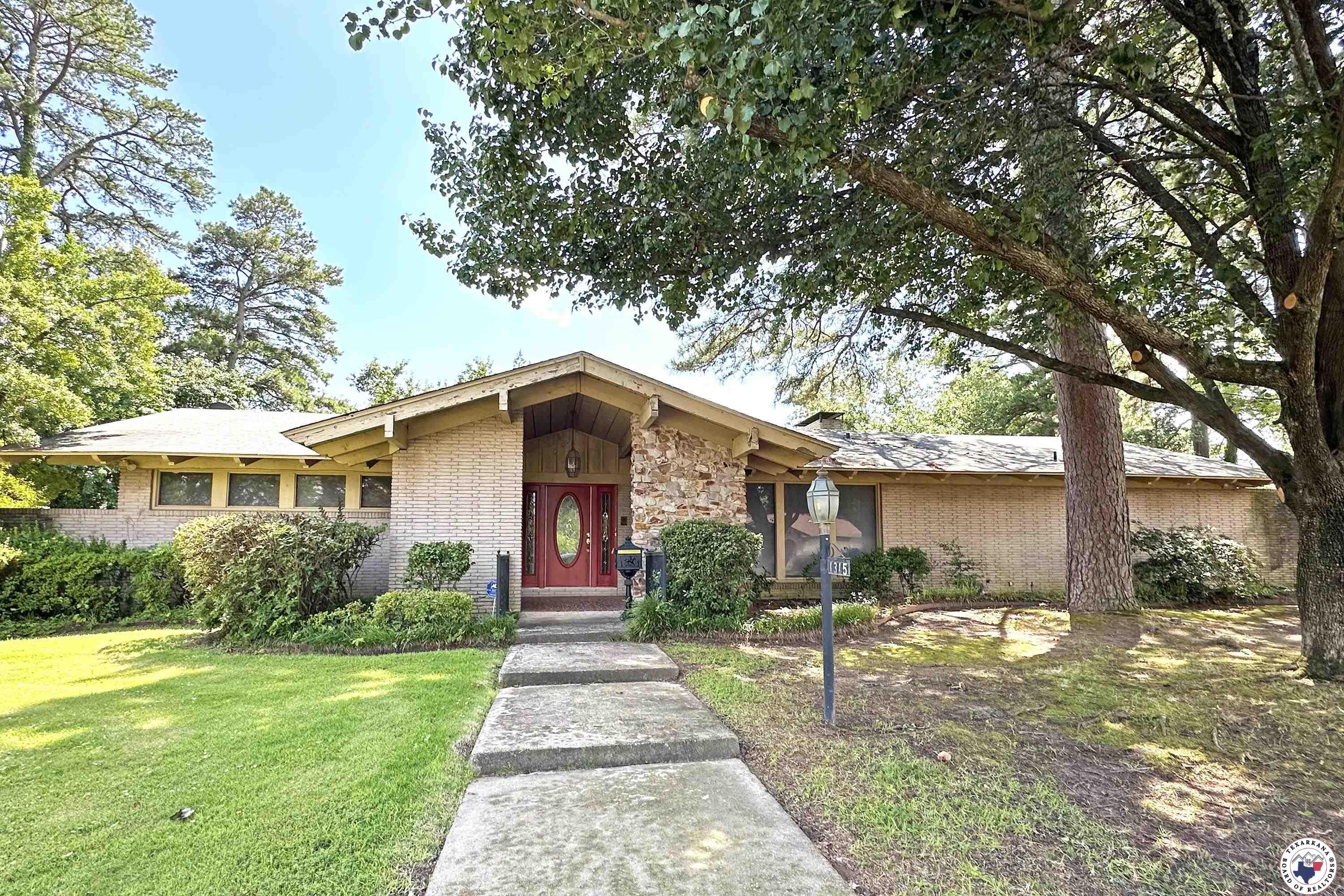 Property Photo:  1315 Holloway Dr  TX 75503 