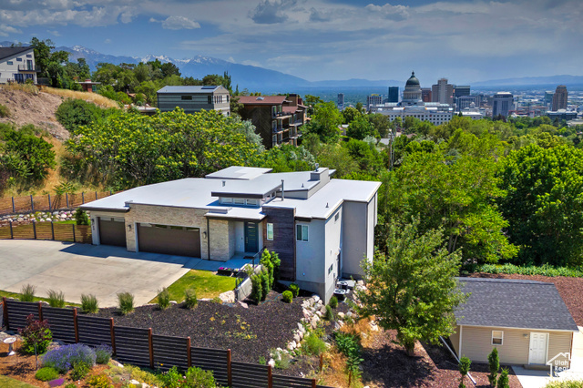 Property Photo: 68 E Columbus Ct UT 84103