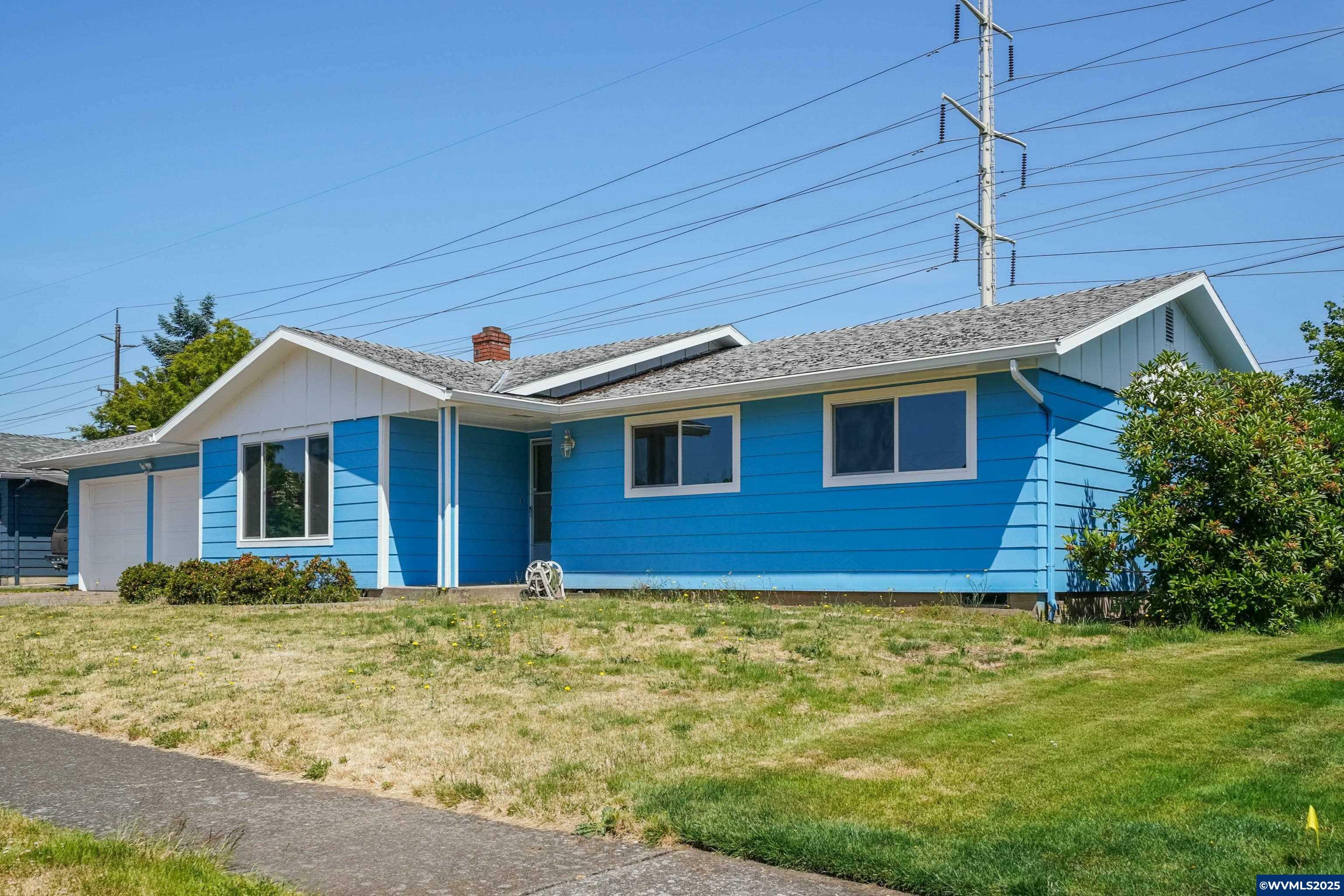 Property Photo:  1679 Mistwood Dr NE  OR 97303 