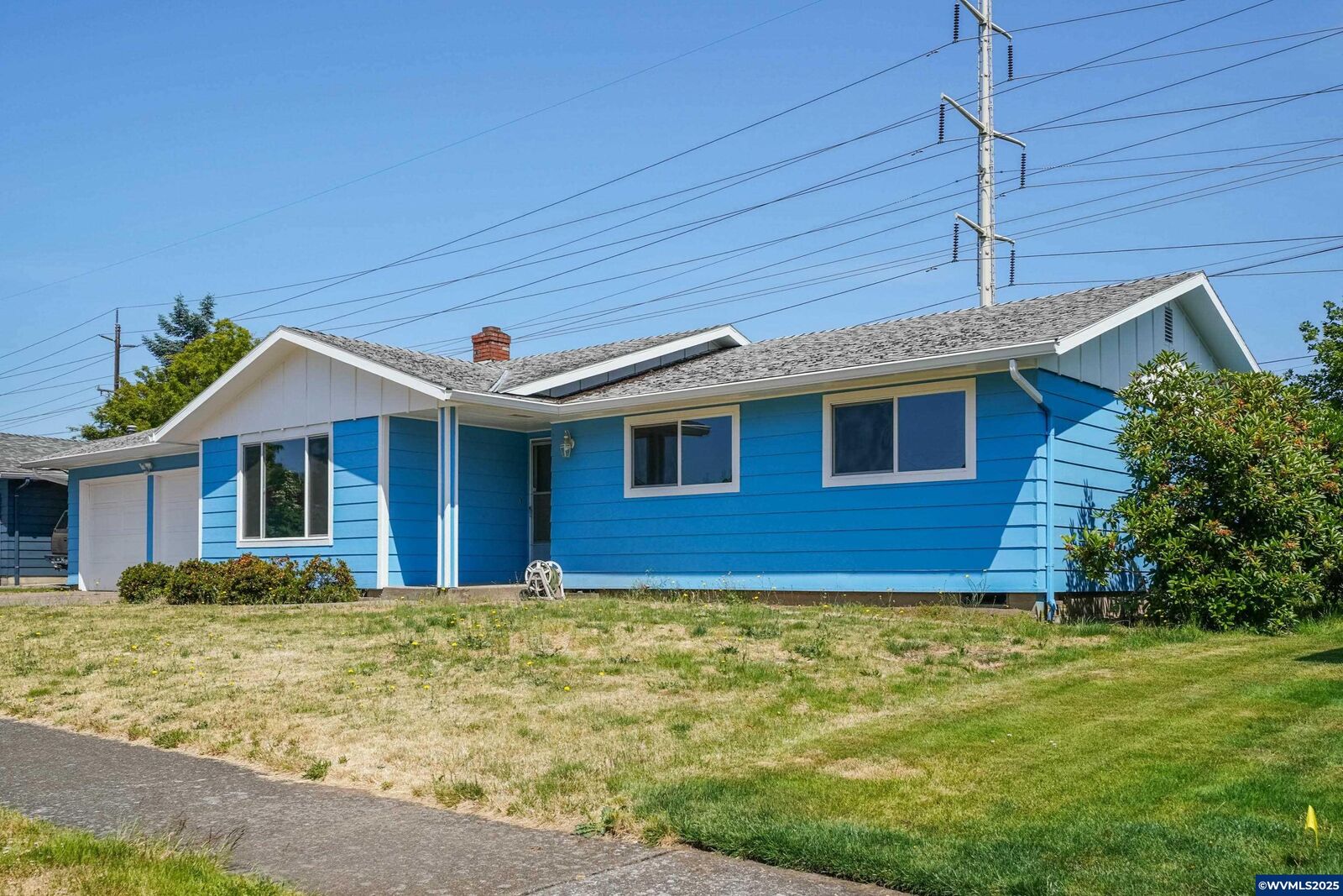 Property Photo:  1679 Mistwood Dr NE  OR 97303 