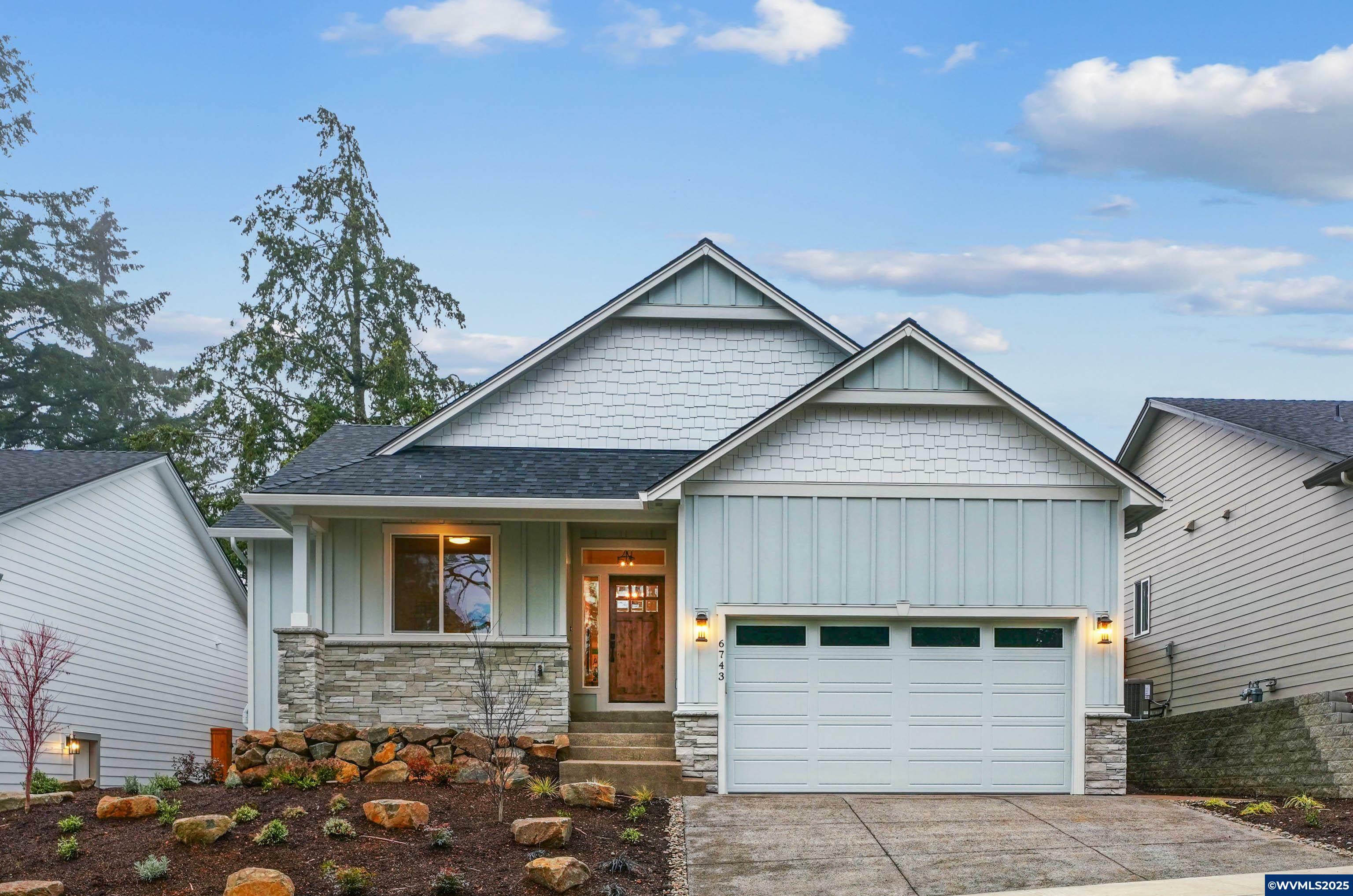 Property Photo: 6699 Naomi Danielle St SE OR 97306