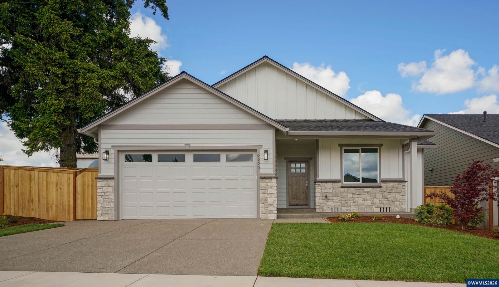 Property Photo: 6699 Naomi Danielle St SE OR 97306