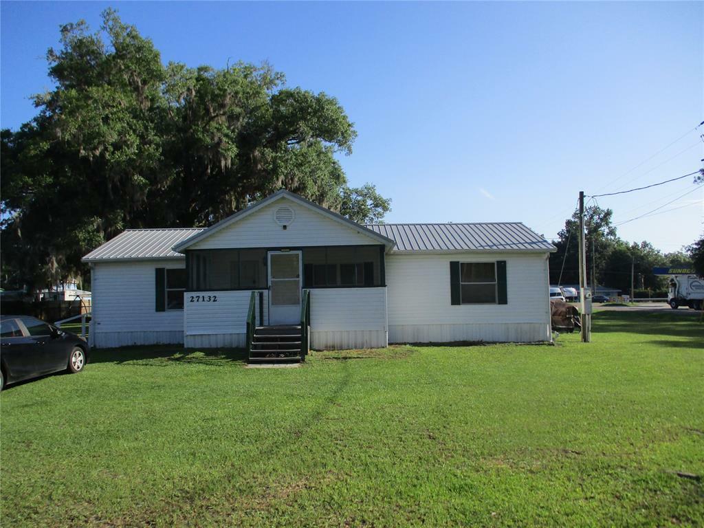 Property Photo: 27132 New Front Street FL 32046