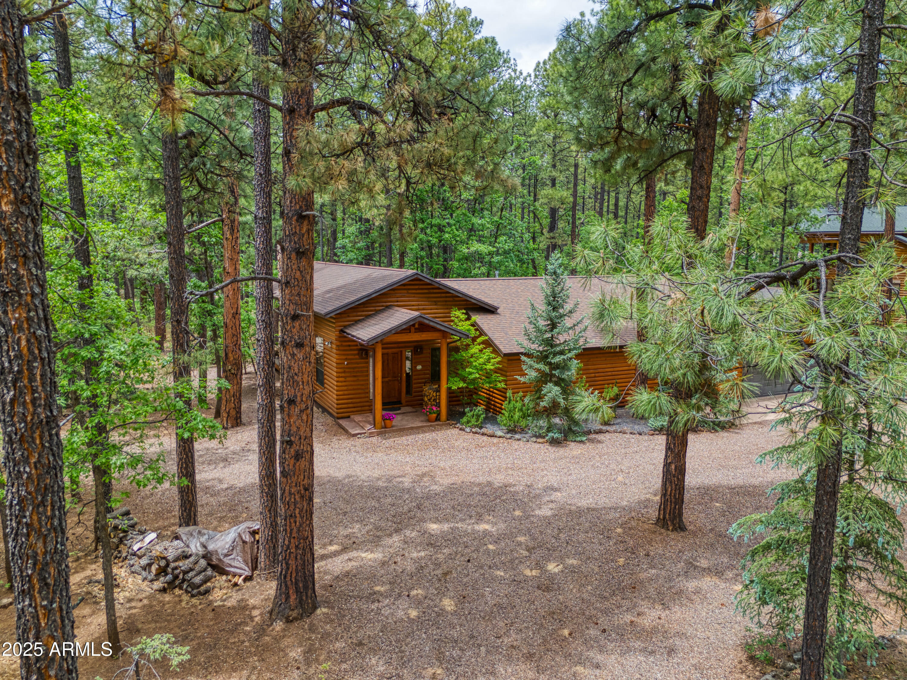 Property Photo: 3248 White Oak Drive AZ 85935