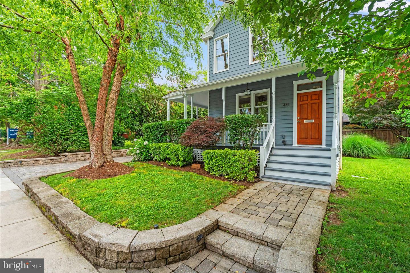 Property Photo:  411 E Bellefonte Avenue  VA 22301 