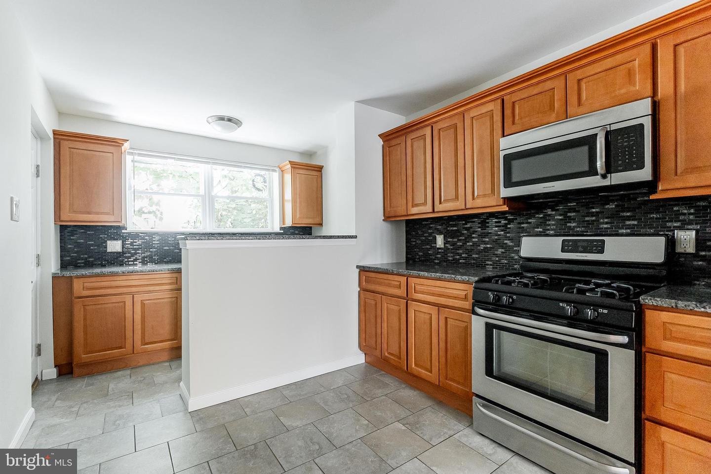 Property Photo: 2631 S Juniper Street PA 19148