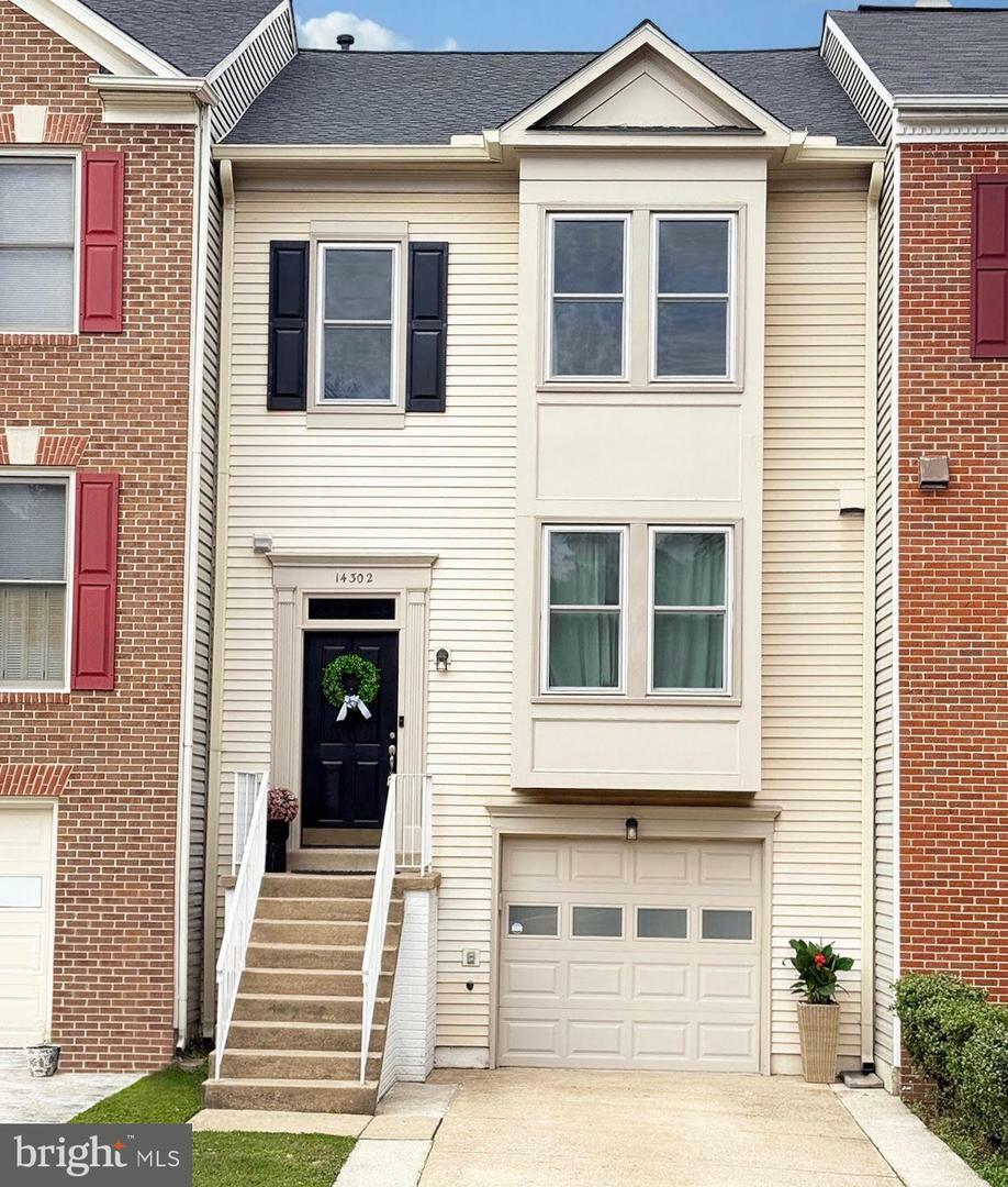 Property Photo: 14302 Silo Valley View VA 20121