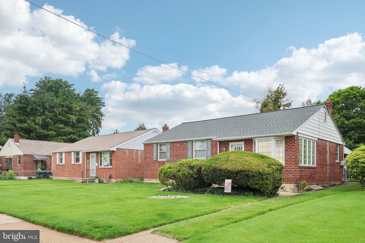 Property Photo:  1005 Lansing Street  PA 19111 