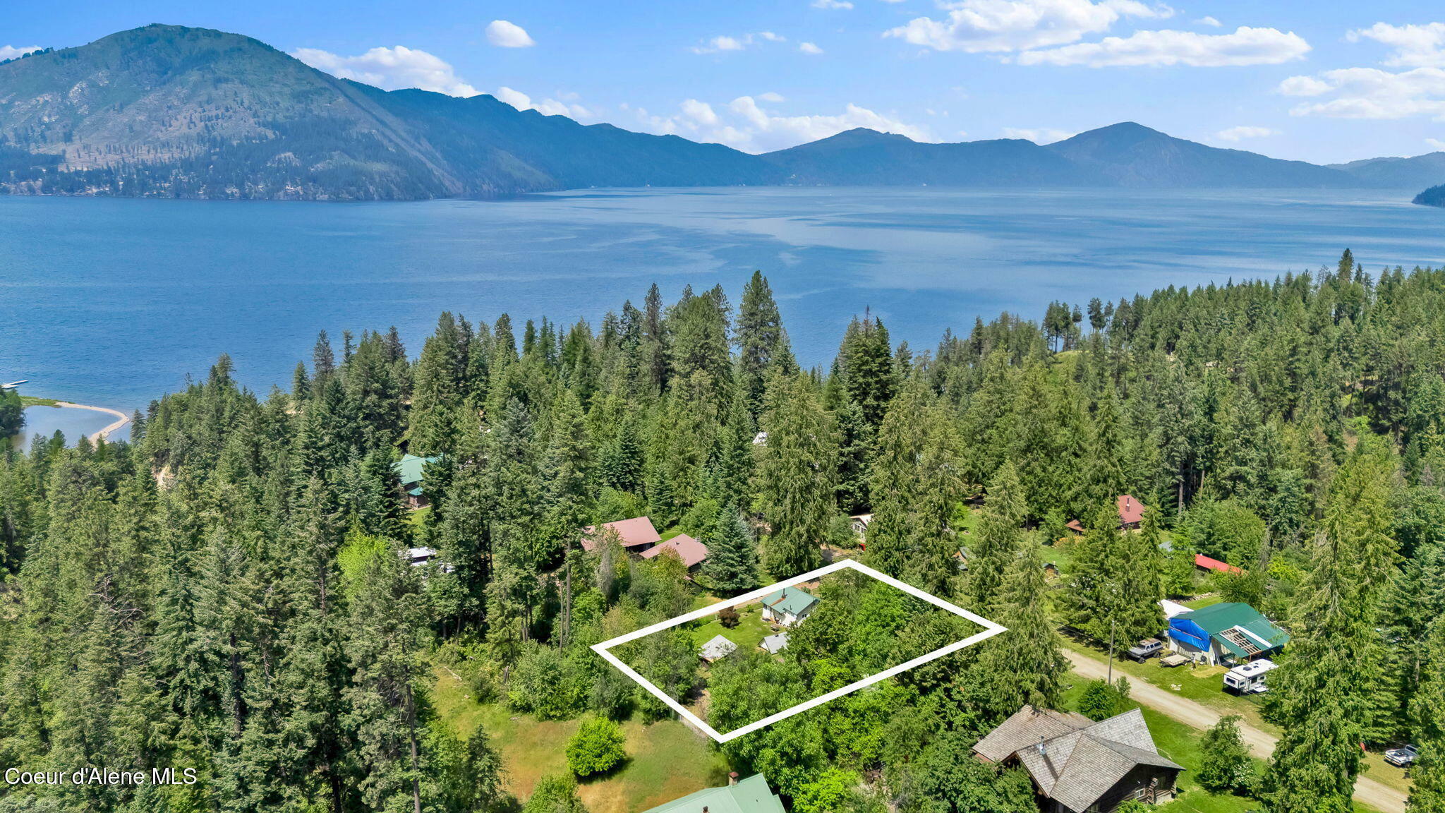Property Photo: 498 Lakeview Rd ID 83803