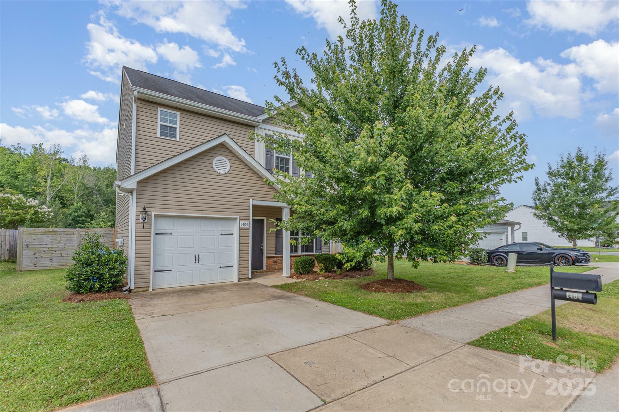 Property Photo: 1404 Waylon Avenue NC 28054