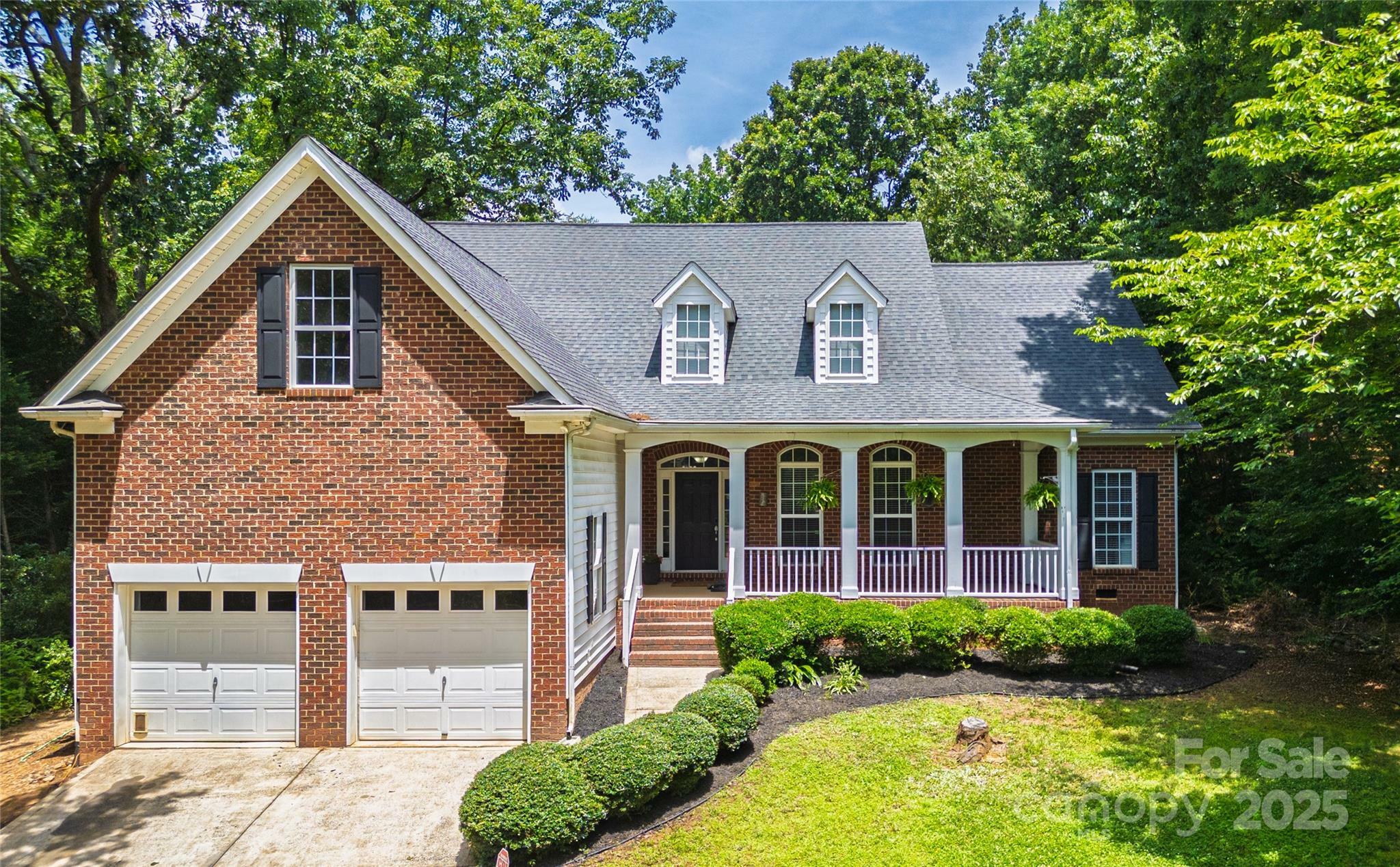 4605 Sarandon Court  Charlotte NC 28215 photo