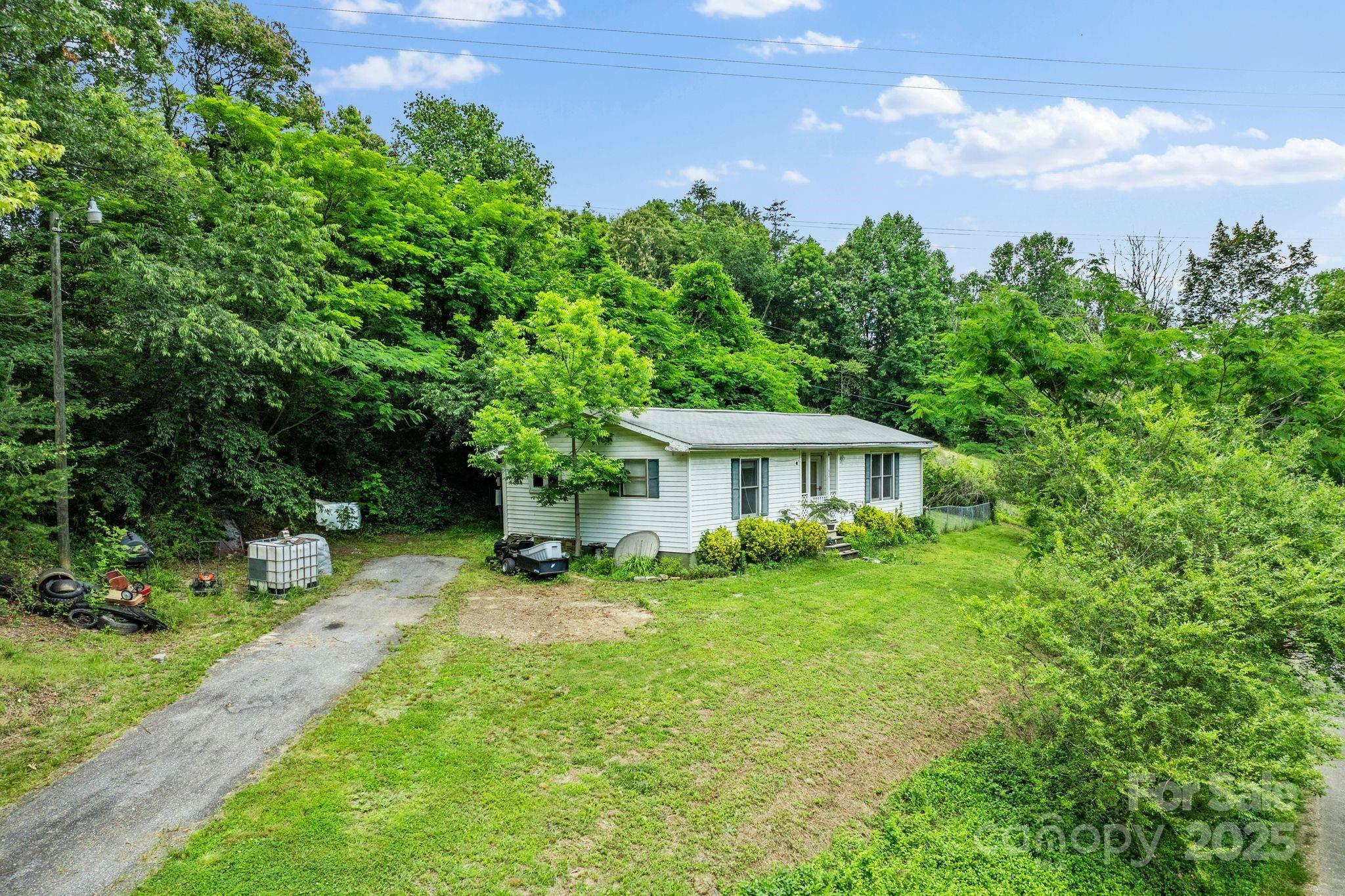 92 Flynn Branch Road  Asheville NC 28804 photo