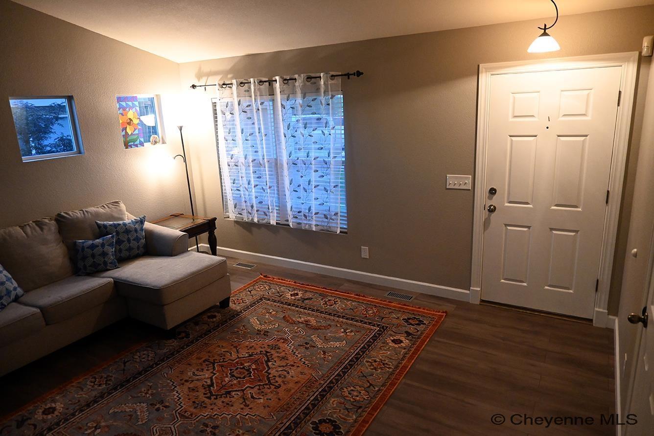 Property Photo: 1630 Summerset Dr WY 82001