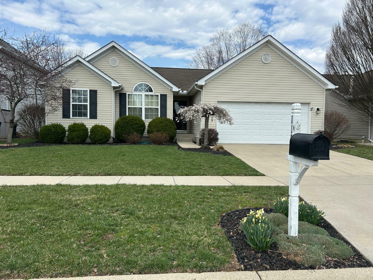 Property Photo: 1158 Linford Circle OH 45039