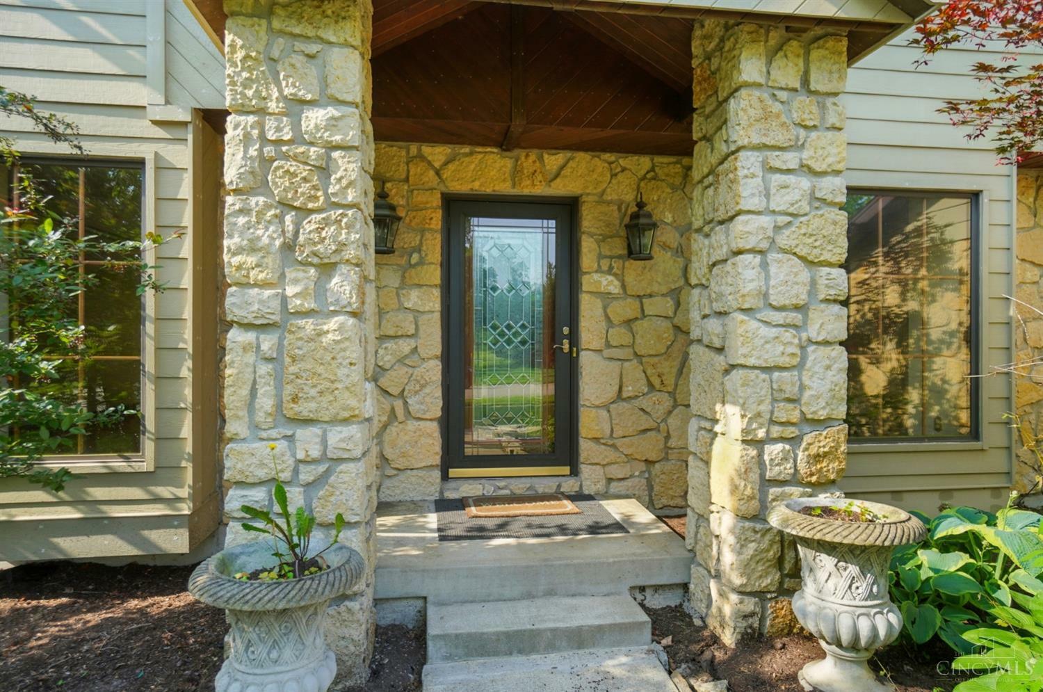 Property Photo: 947 Broadview Drive OH 45014